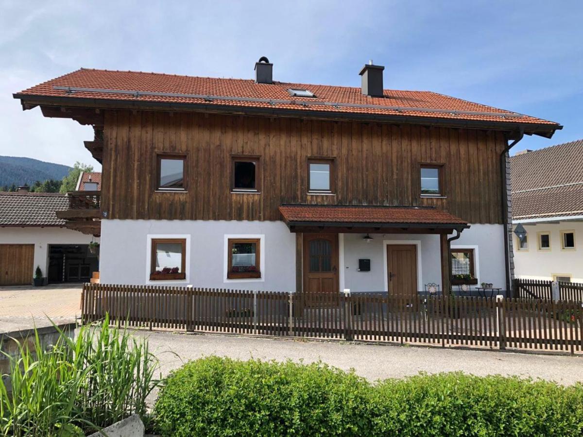 Monteurzimmer Am Teisenberg Neukirchen am Teisenberg Exterior photo